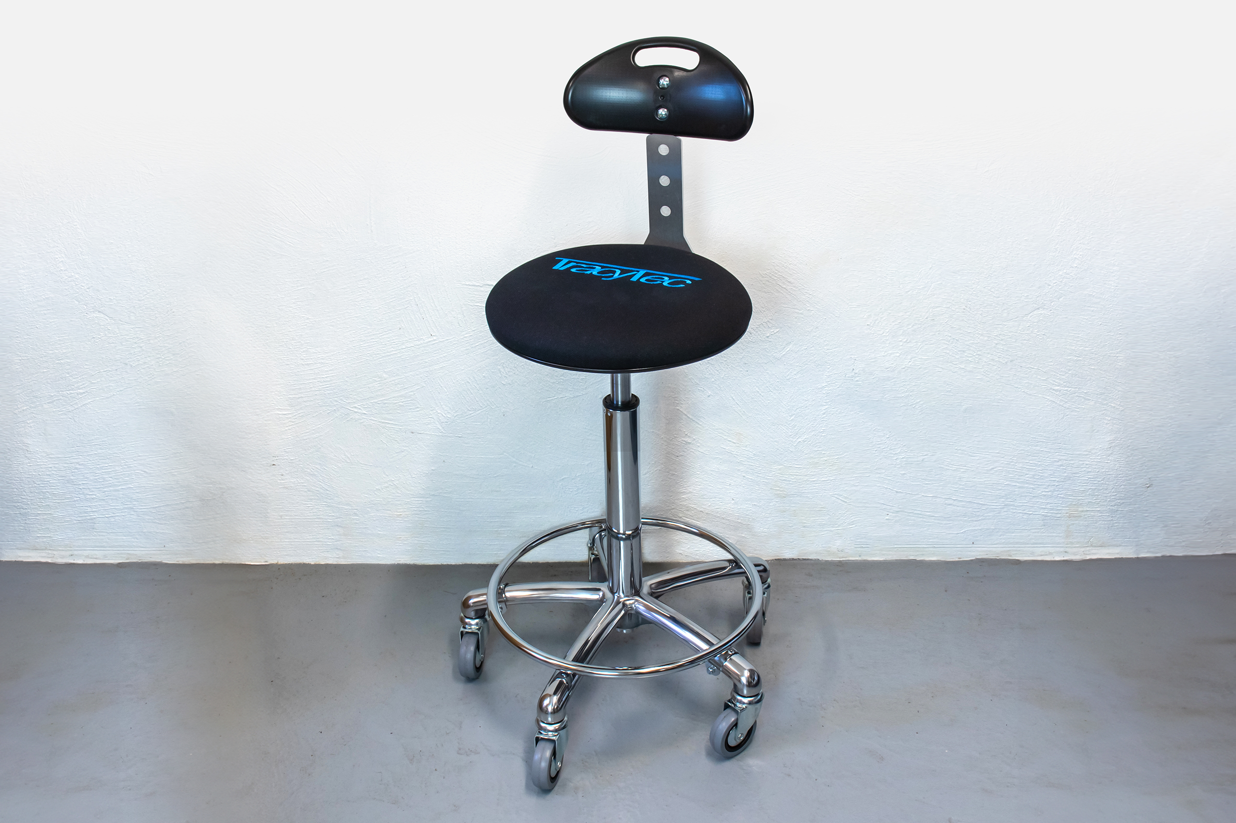  Chair with Backrest